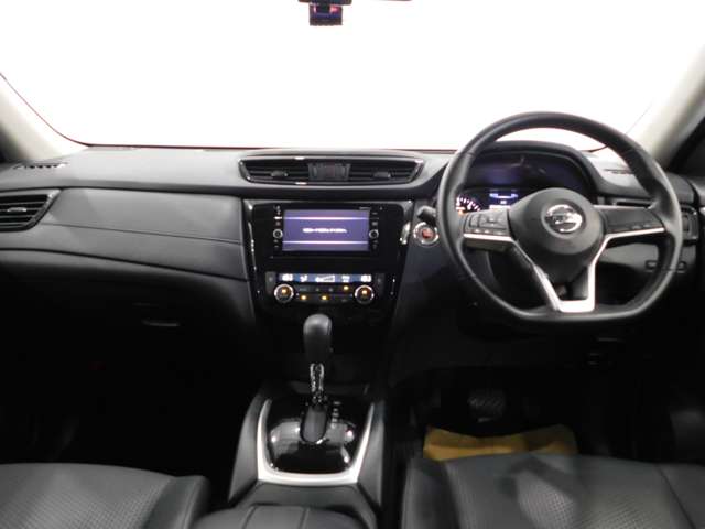 Nissan X-Trail 7