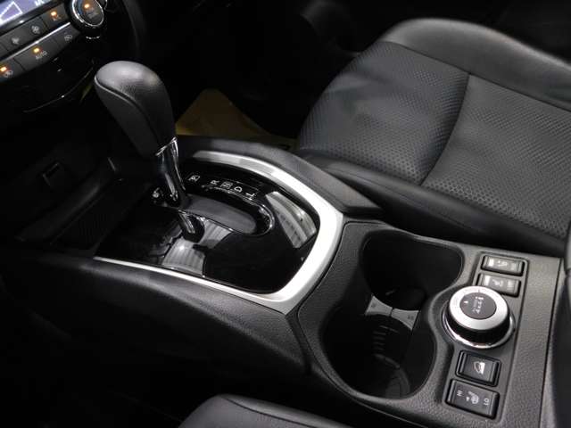 Nissan X-Trail 10