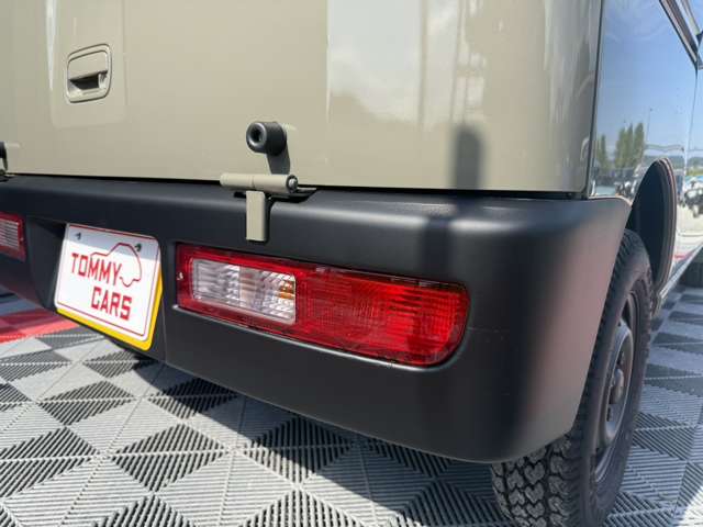 Daihatsu Hijet Deck Van 12