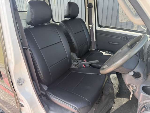 Daihatsu Hijet Deck Van 4
