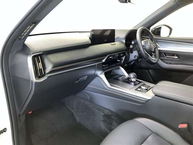 Mazda CX-60 11