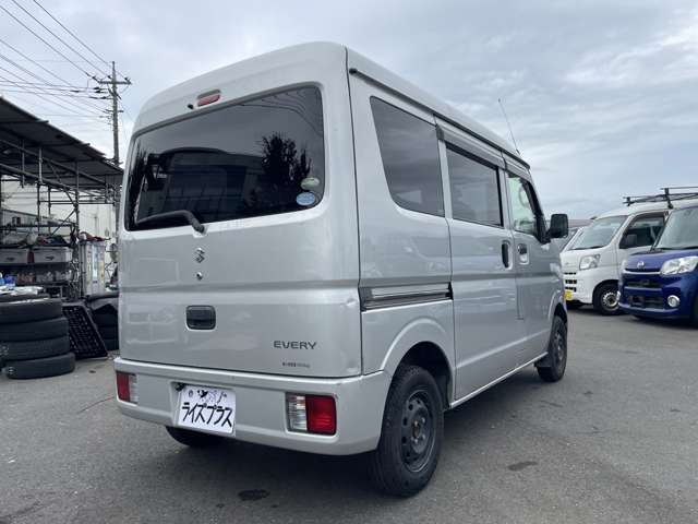 Suzuki Every 7