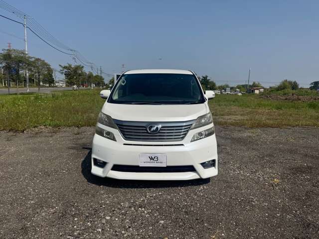 Toyota Vellfire 2