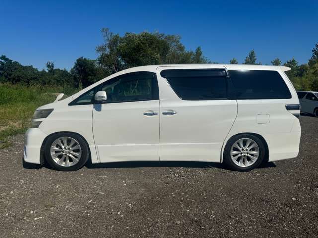 Toyota Vellfire 5