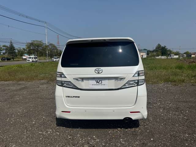 Toyota Vellfire 8