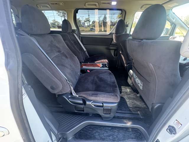 Toyota Vellfire 10