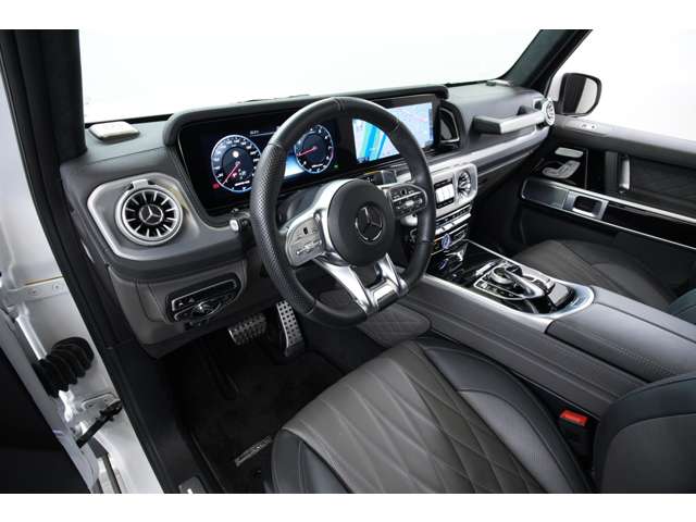 Mercedes-Benz G-Class 9