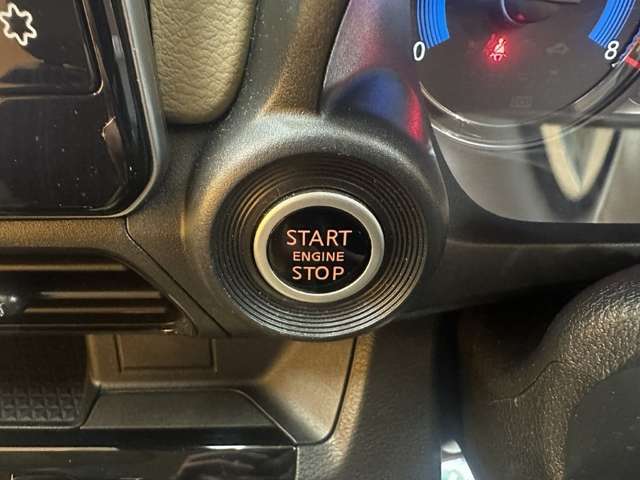 Mitsubishi eK X 12