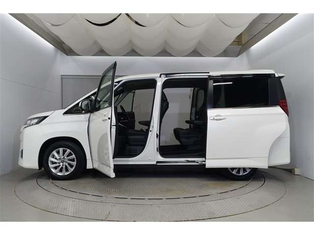 Toyota Noah 2