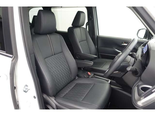 Toyota Noah 5