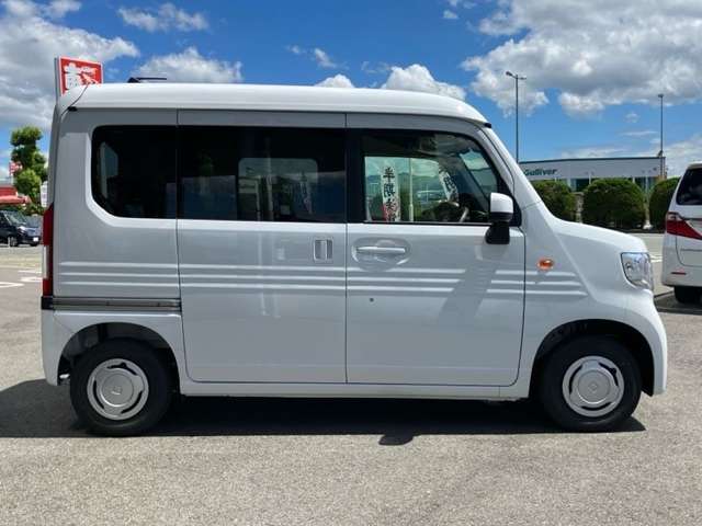 Honda N-VAN 12