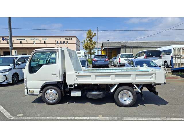 Isuzu Elf 9
