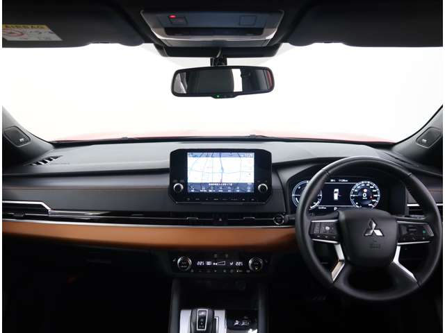 Mitsubishi Outlander 4