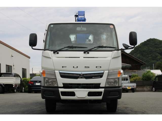 Mitsubishi Fuso Canter 4