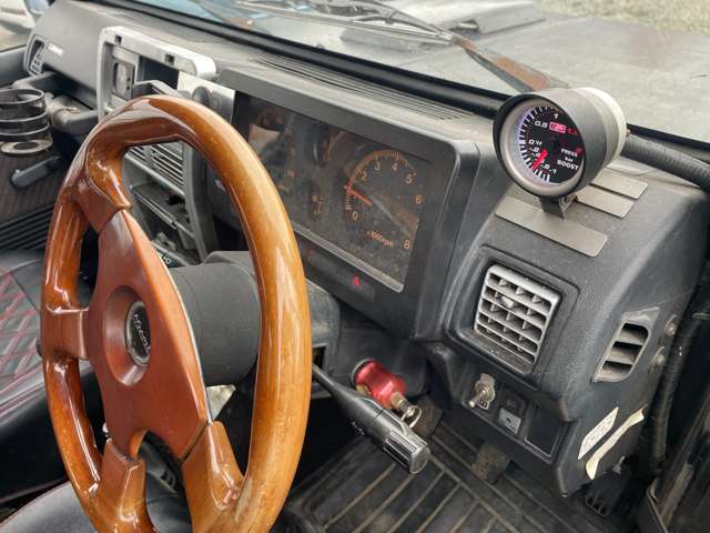 Suzuki Jimny 12