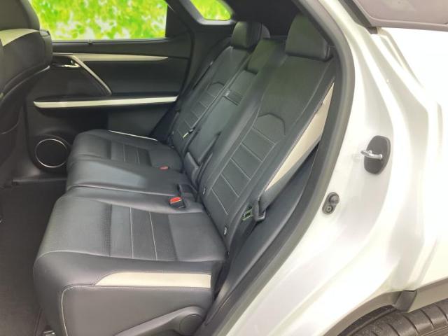 Lexus RX 9