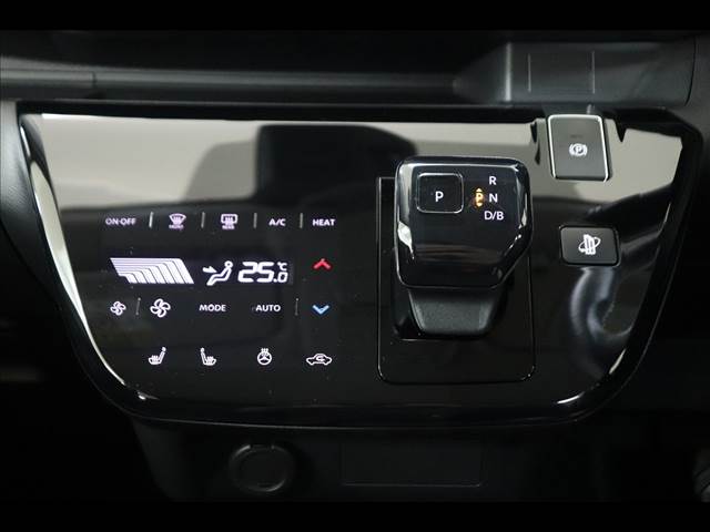 Mitsubishi eK X EV 3