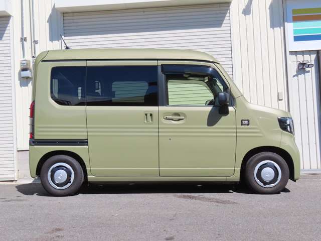 Honda N-VAN 12