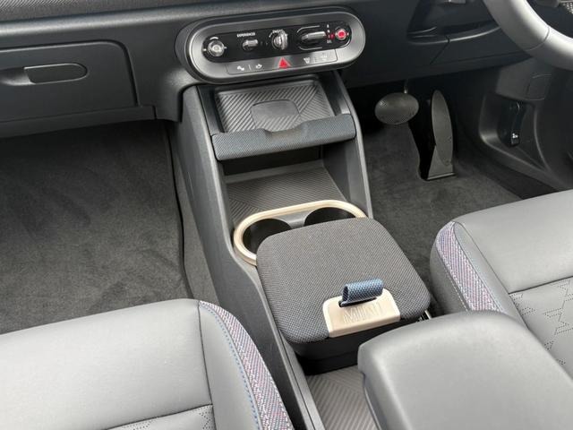 MINI Countryman 7