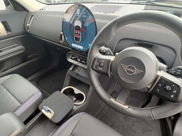 MINI Countryman 8