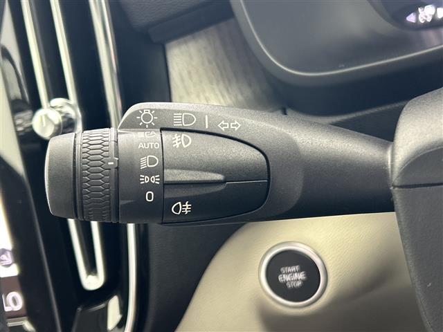 Volvo XC40 12