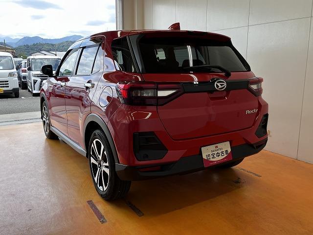 Daihatsu Rocky 6