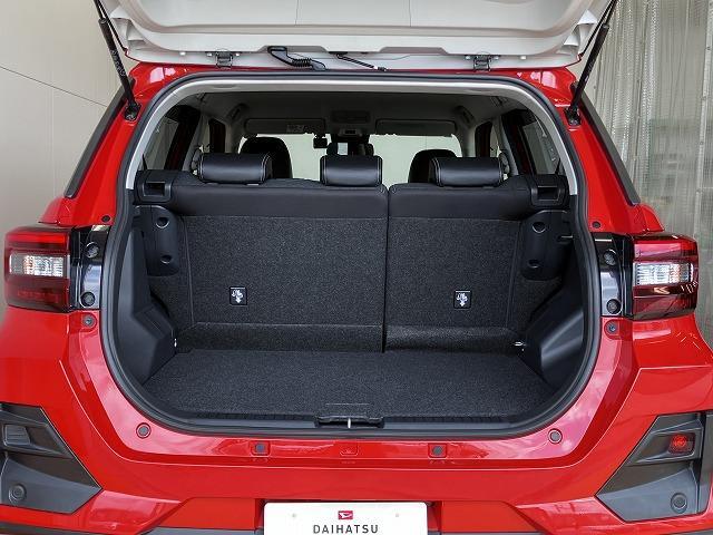 Daihatsu Rocky 10