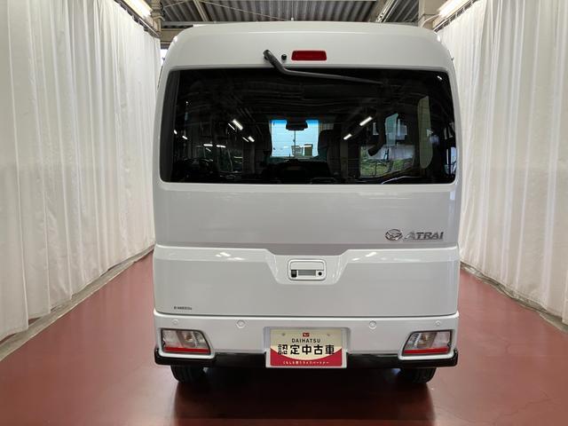 Daihatsu Atrai 6