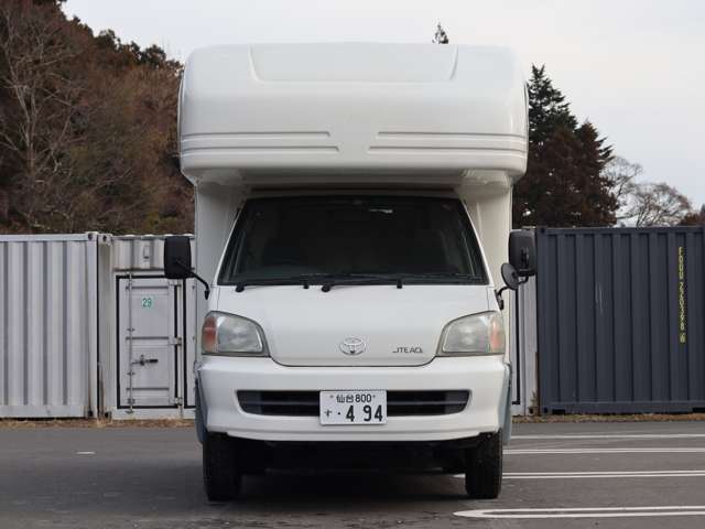 Toyota Light Ace Truck 6