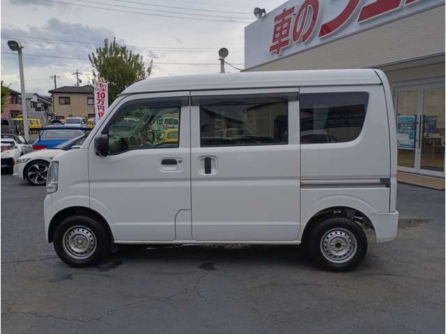 Mitsubishi Minicab Van 11