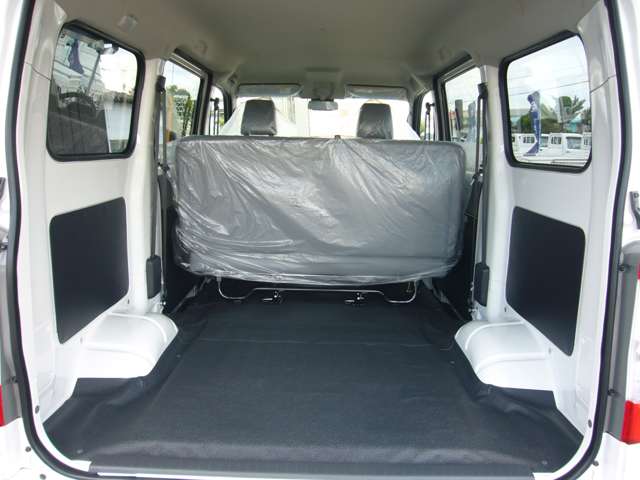 Toyota Town Ace Van 8
