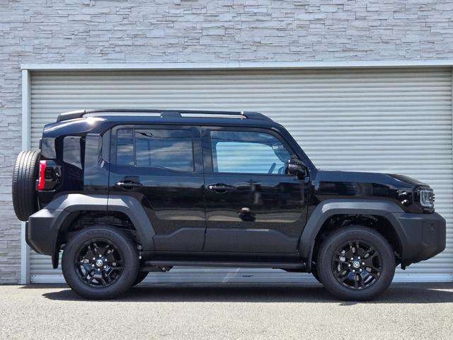 Toyota Land Cruiser FJ 6