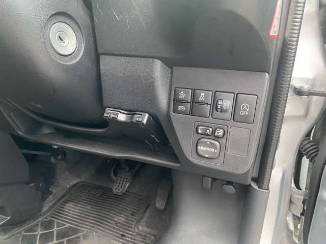 Daihatsu Hijet Cargo 12