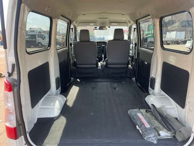 Toyota Town Ace Van 12