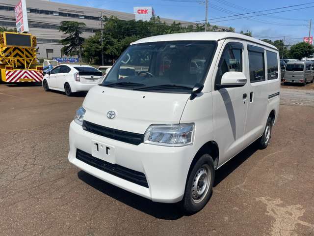 Toyota Town Ace Van 4