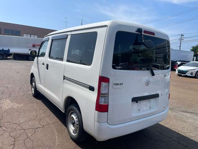 Toyota Town Ace Van 6