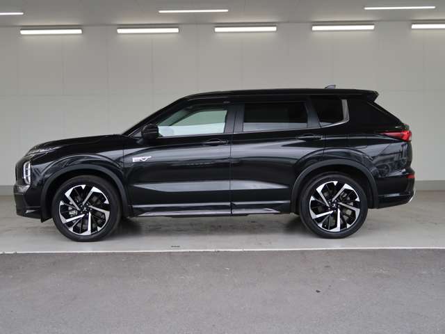 Mitsubishi Outlander 4