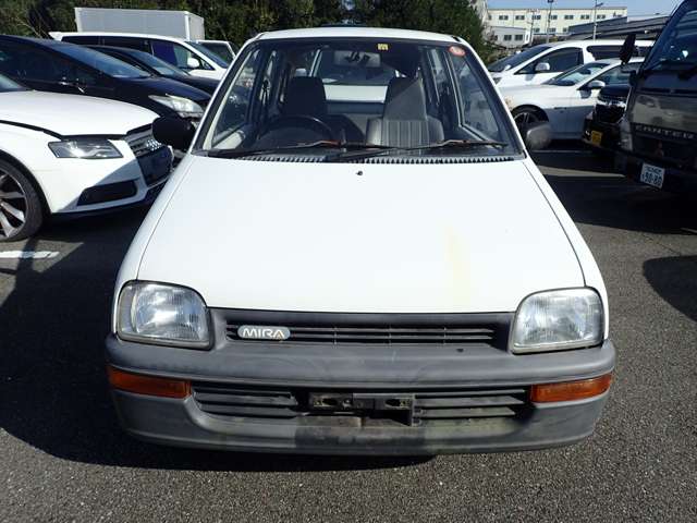 Daihatsu Mira 2