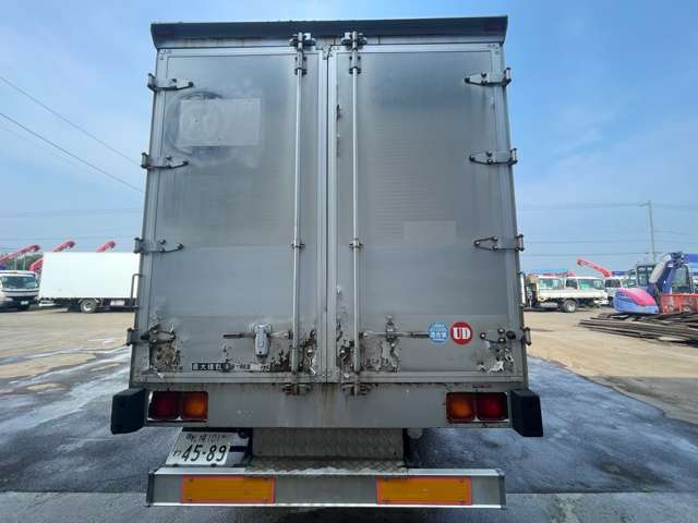 UD Trucks Condor 6