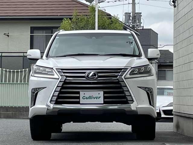 Lexus LX 7