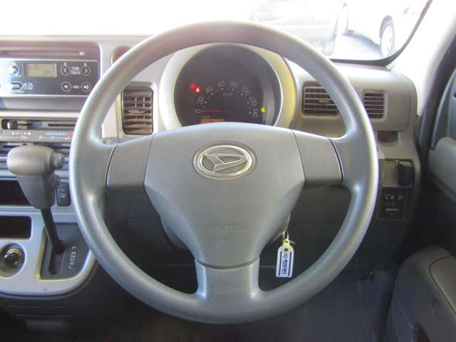 Daihatsu Hijet Cargo 5