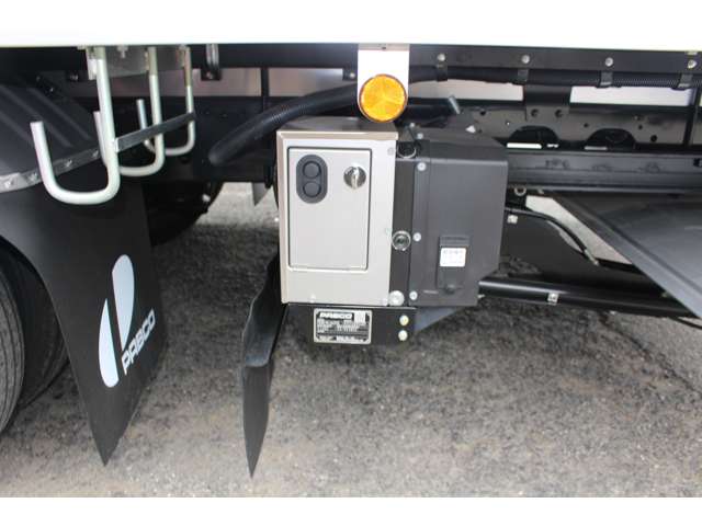 Mitsubishi Fuso Fighter 12