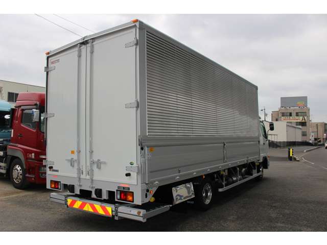 Mitsubishi Fuso Fighter 6