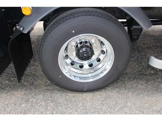 Mitsubishi Fuso Fighter 8
