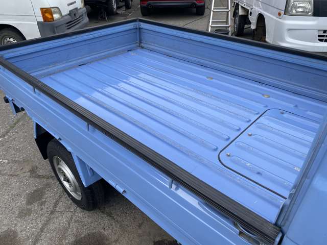 Daihatsu Hijet Pickup 11
