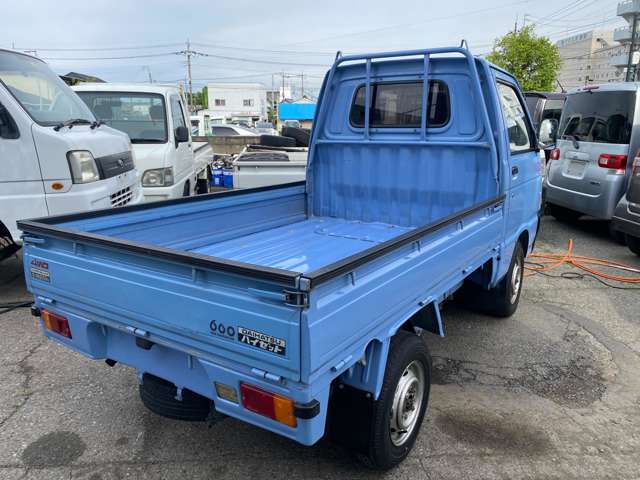 Daihatsu Hijet Pickup 7