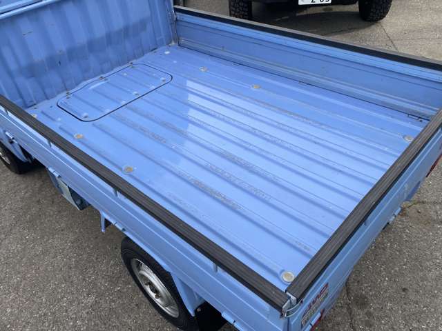 Daihatsu Hijet Pickup 9