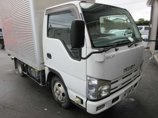 Isuzu Elf 2