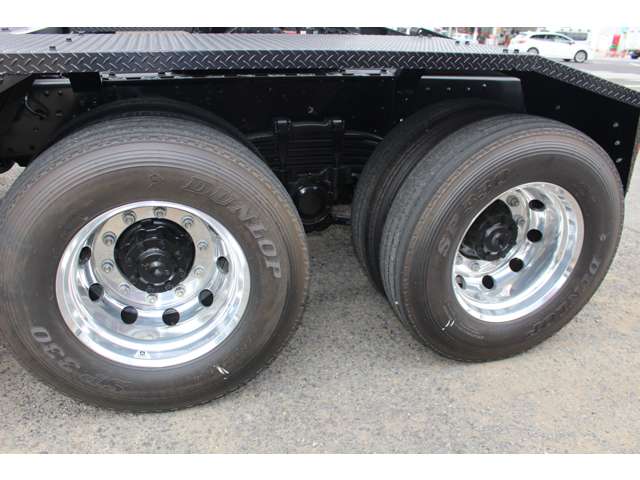 Mitsubishi Fuso Super Great 9