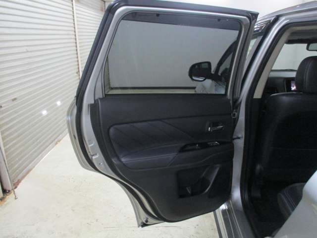 Mitsubishi Outlander PHEV 11